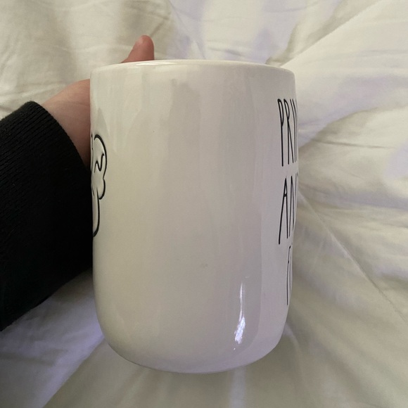 RAE DUNN DISNEY PRINCESS AND THE FROG MUG - Picture 5 of 11